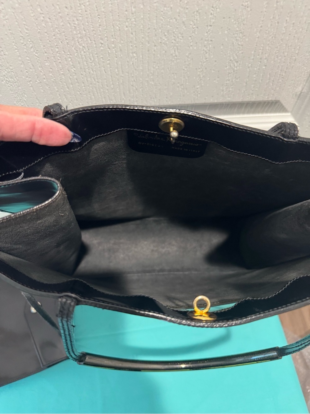 Salvatore Ferragamo Glossy Black Patent Tote with Matching Pouch - Picture 12 of 13